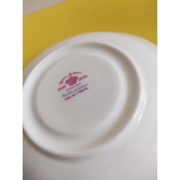 VINTAGE ROYAL ALBERT "Petit Point China" TEACUP & SAUCER SET  ENGLAND - Picture 12 of 14